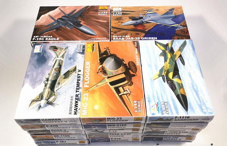 Model Kit Ww2 - 25 個 1/144 プラスチック組み立て戦闘機軍事組み立て航空機モデル第二次世界大戦米国ソ連英国飛行機ミニサンドテーブルおもちゃ