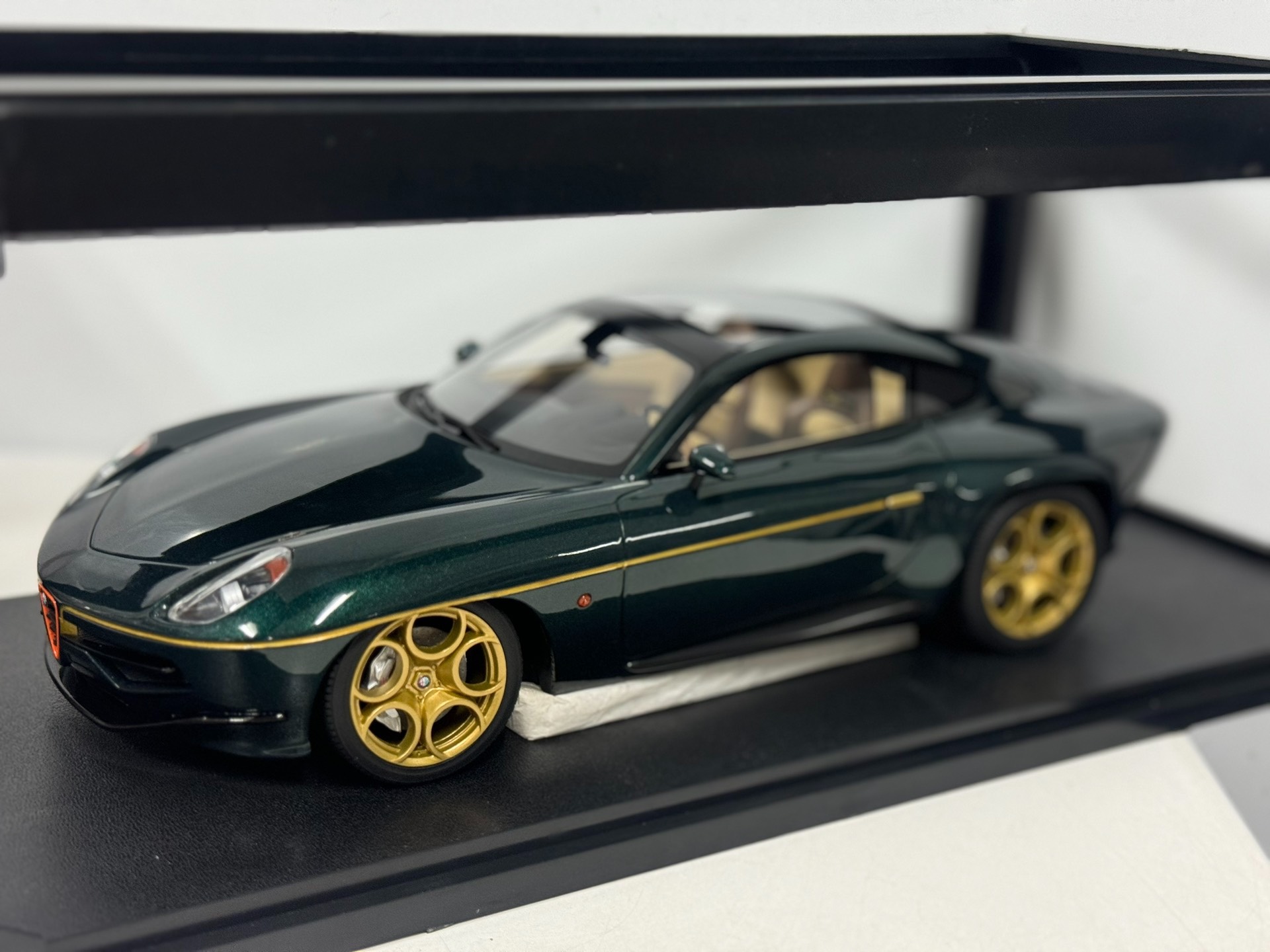 ダイキャスト カルト 1/18 スケール アルファロメオ ツ - Model Kit Alfa Romeo のレビューと価格