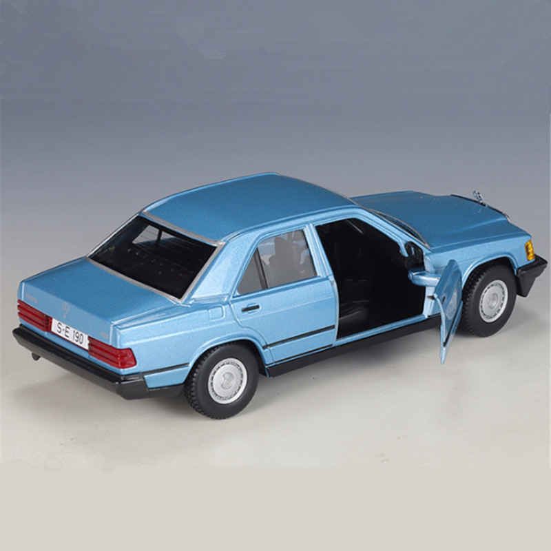 ブラーゴ-合金クラシックカーモデル、1:24、メルセデス-ベ - Model Kit Alfa Romeo のレビューと価格